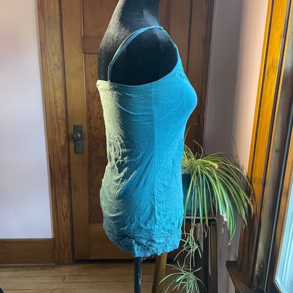 Y2K Teal Lace Trim Crinkle Cami Sz. S Coquette Fairycore Mermaidcore Layering - Picture 3 of 11